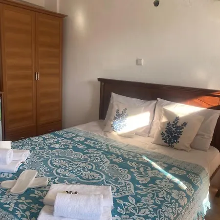 Deniz Kizi Hotel Cesme
