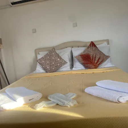 Deniz Kizi Çeşme