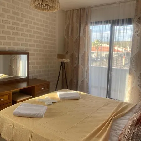 Deniz Kizi Çeşme